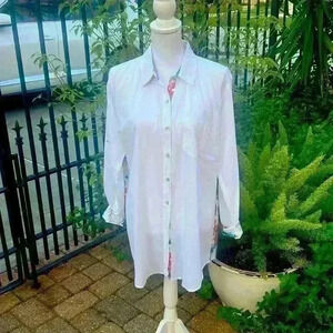 KikSol boyfriend shirt. Ladies Large